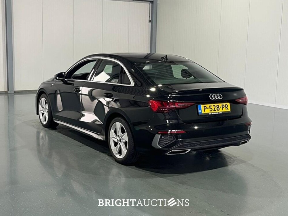 Audi A3 Limousine 30 S edition TFSI 122pk 2022 (Origineel-NL), P-528-PR