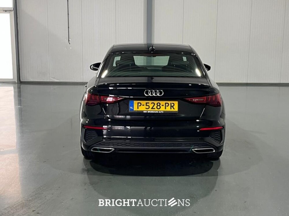 Audi A3 Limousine 30 S edition TFSI 122pk 2022 (Origineel-NL), P-528-PR