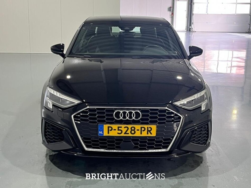 Audi A3 Limousine 30 S edition TFSI 122pk 2022 (Origineel-NL), P-528-PR