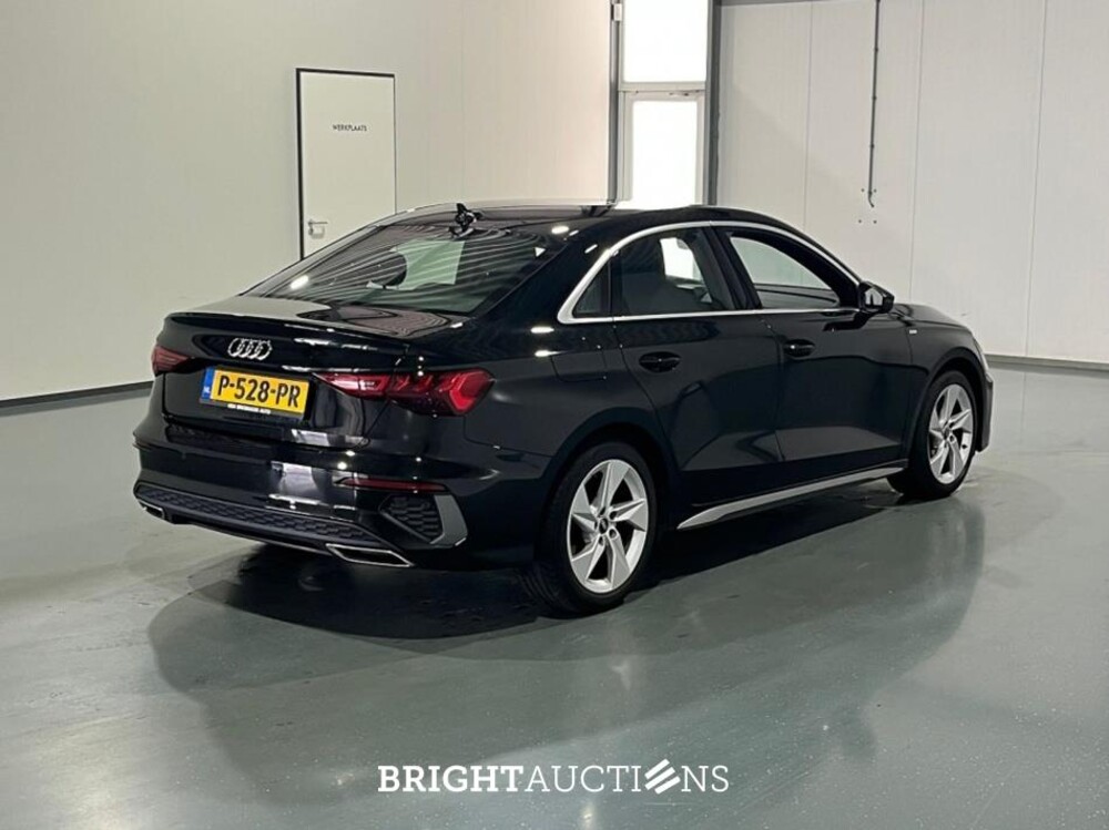 Audi A3 Limousine 30 S edition TFSI 122pk 2022 (Origineel-NL), P-528-PR
