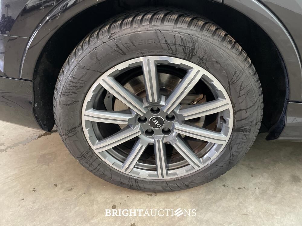 Audi Q7 55 e Pro Line S TFSI Quattro 476pk 2021 (Origineel-NL), K-283-KZ