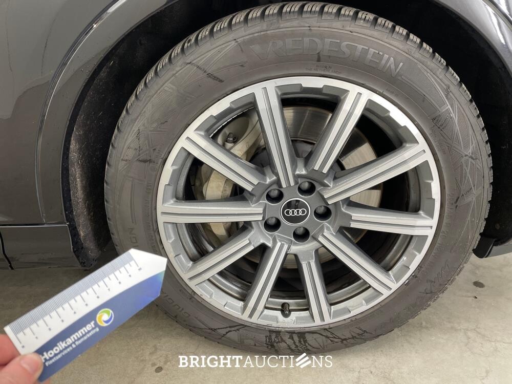 Audi Q7 55 e Pro Line S TFSI Quattro 476pk 2021 (Origineel-NL), K-283-KZ