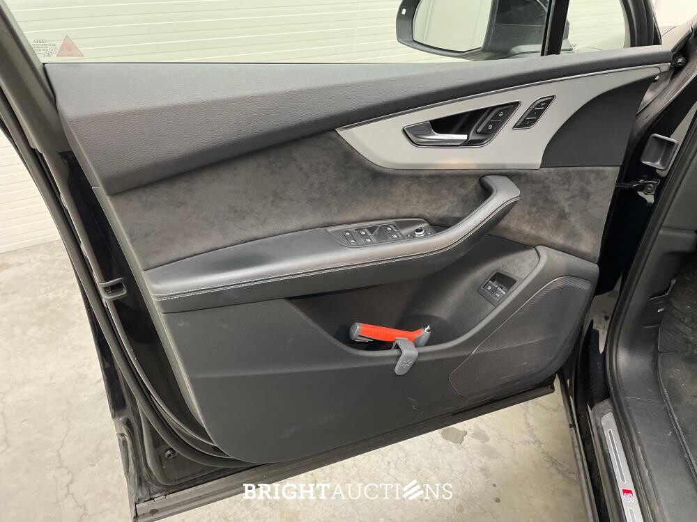 Audi Q7 55 e Pro Line S TFSI Quattro 476pk 2021 (Origineel-NL), K-283-KZ