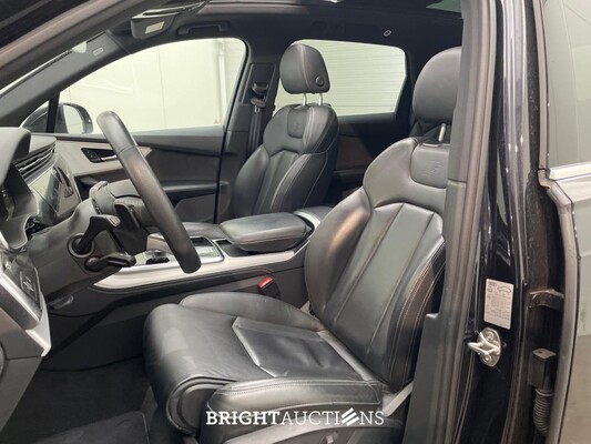 Audi Q7 55 e Pro Line S TFSI Quattro 476pk 2021 (Origineel-NL), K-283-KZ