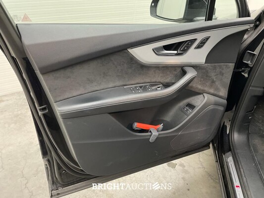 Audi Q7 55 e Pro Line S TFSI Quattro 476pk 2021 (Origineel-NL), K-283-KZ