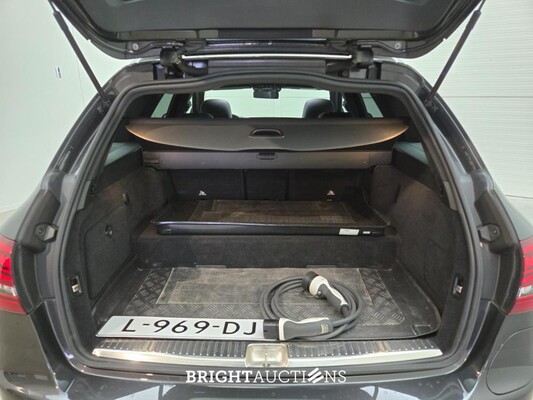 Mercedes-Benz C300 Estate e Business Solution AMG Limited 333pk 2021 (Origineel-NL) C-klasse, L-969-DJ