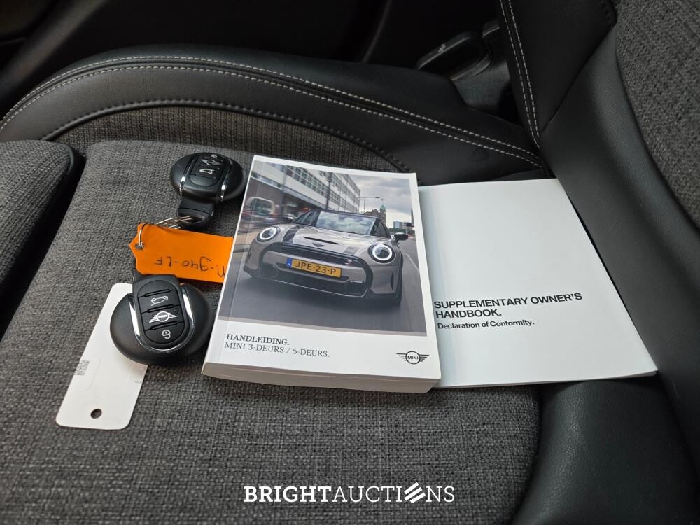MINI Mini One Business Edition 1.5 102pk 2021 (Origineel-NL), N-940-LF