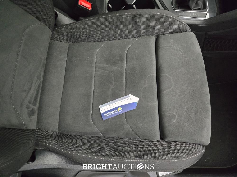 Volkswagen Tiguan Life Business 1.5 TSI 131pk 2022 (Origineel-NL), P-439-HT