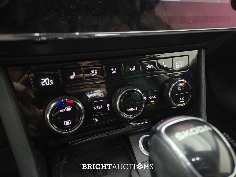 Škoda Superb Combi iV Business Edition Plus 1.4 TSI 272pk 2022 (Origineel-NL), R-274-DN