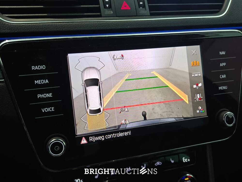 Škoda Superb Combi iV Business Edition Plus 1.4 TSI 272pk 2022 (Origineel-NL), R-274-DN