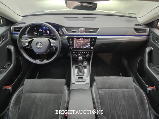 Škoda Superb Combi iV Business Edition Plus 1.4 TSI 272pk 2022 (Origineel-NL), R-274-DN