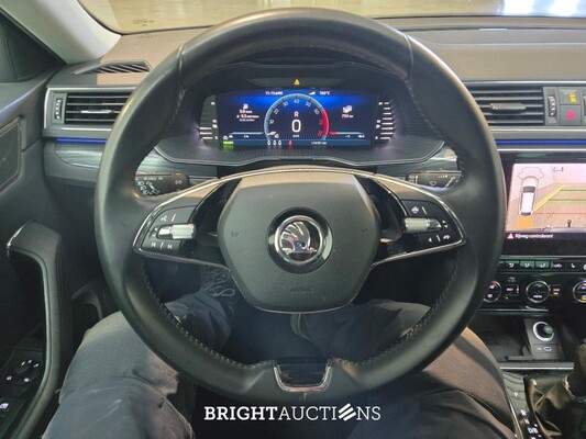 Škoda Superb Combi iV Business Edition Plus 1.4 TSI 272pk 2022 (Origineel-NL), R-274-DN