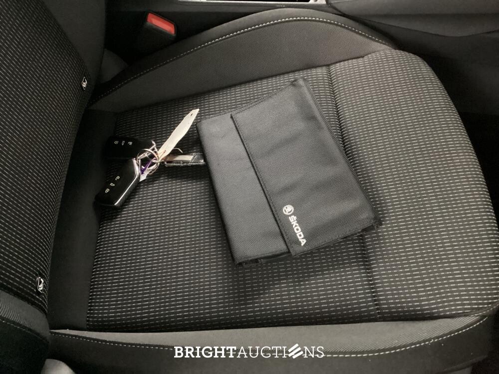 Škoda Octavia Combi Business Edition 1.0 TSI 110pk 2021 (Origineel-NL), K-359-PL