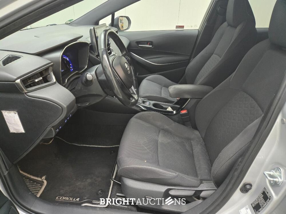 Toyota Corolla Touring Sports Hybrid Trek 1.8 170pk 2019, J-613-XB