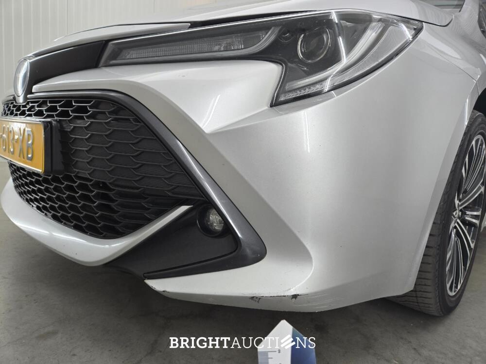 Toyota Corolla Touring Sports Hybrid Trek 1.8 170pk 2019, J-613-XB