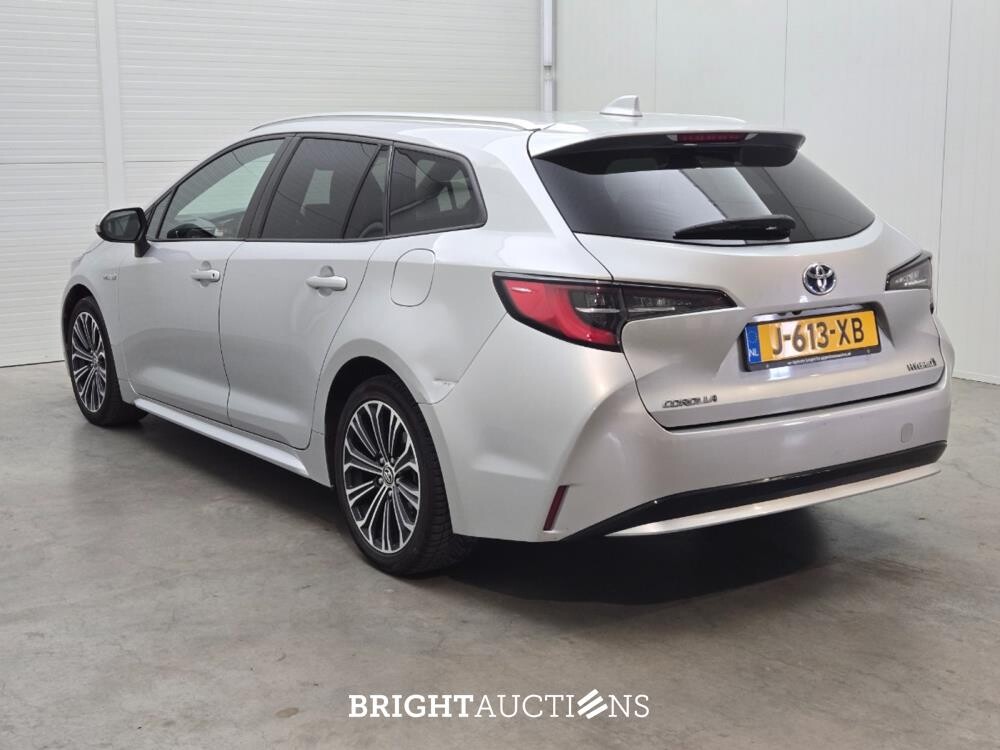 Toyota Corolla Touring Sports Hybrid Trek 1.8 170pk 2019, J-613-XB