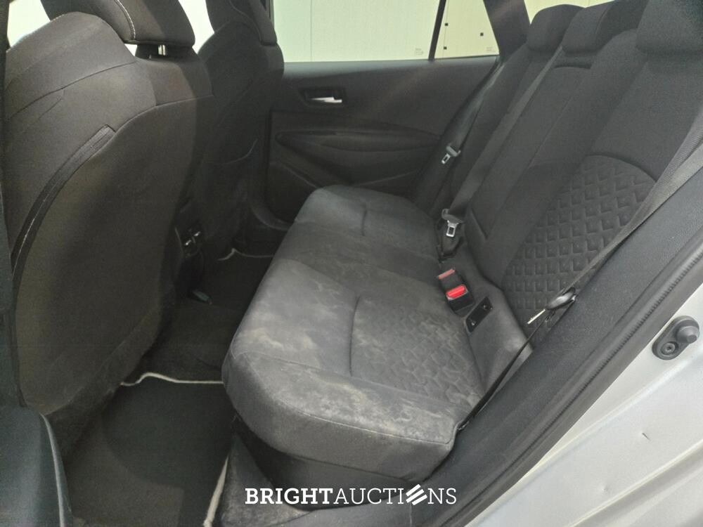 Toyota Corolla Touring Sports Hybrid Trek 1.8 170pk 2019, J-613-XB