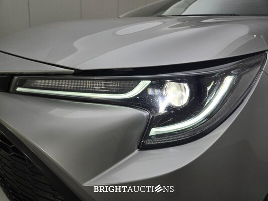 Toyota Corolla Touring Sports Hybrid Trek 1.8 170pk 2019, J-613-XB