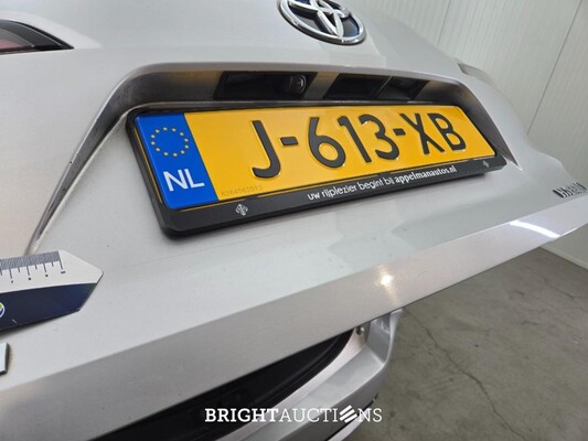 Toyota Corolla Touring Sports Hybrid Trek 1.8 170pk 2019, J-613-XB