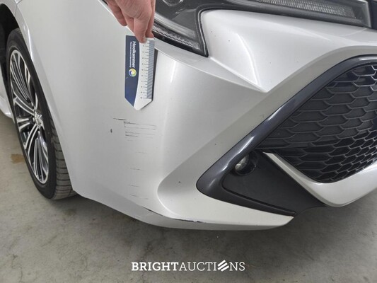 Toyota Corolla Touring Sports Hybrid Trek 1.8 170pk 2019, J-613-XB