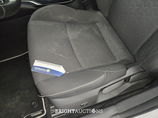 Toyota Corolla Touring Sports Hybrid Trek 1.8 170pk 2019, J-613-XB