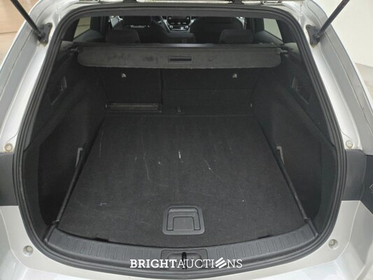 Toyota Corolla Touring Sports Hybrid Trek 1.8 170pk 2019, J-613-XB