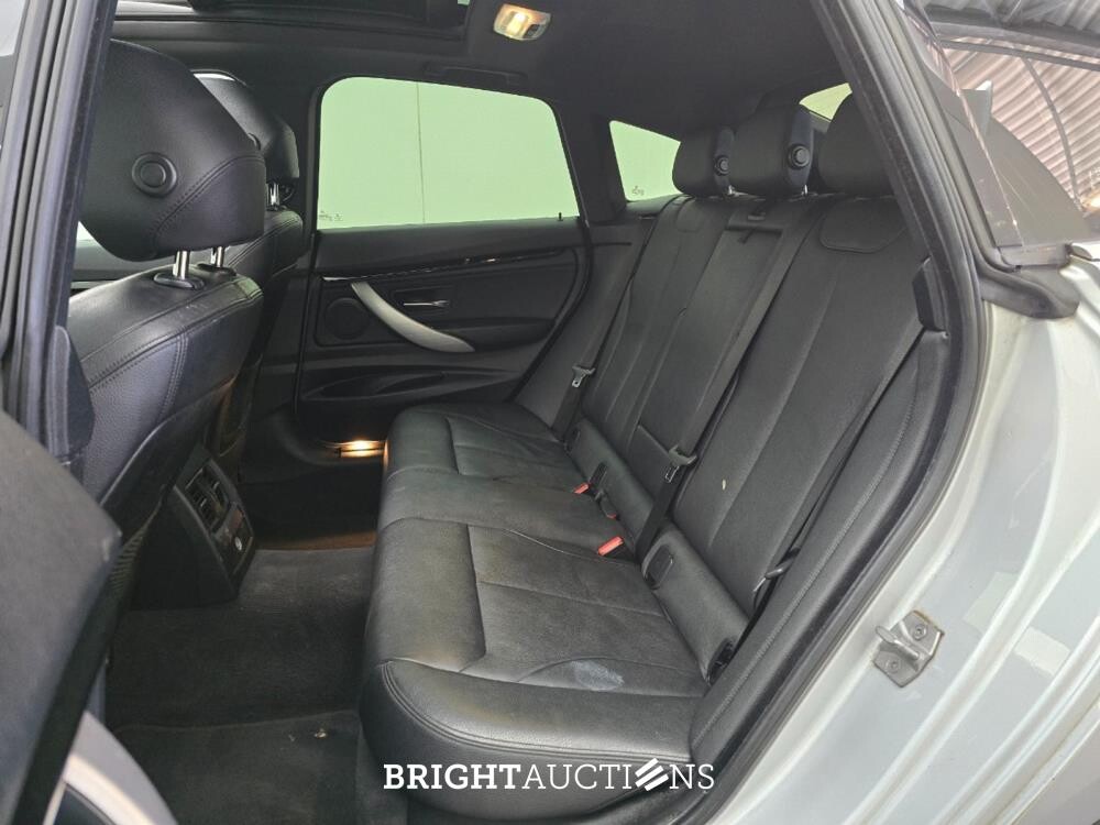 BMW 320i Gran Turismo Centennial High Executive 184pk 2017 (Origineel-NL) 3-Serie, KZ-766-P