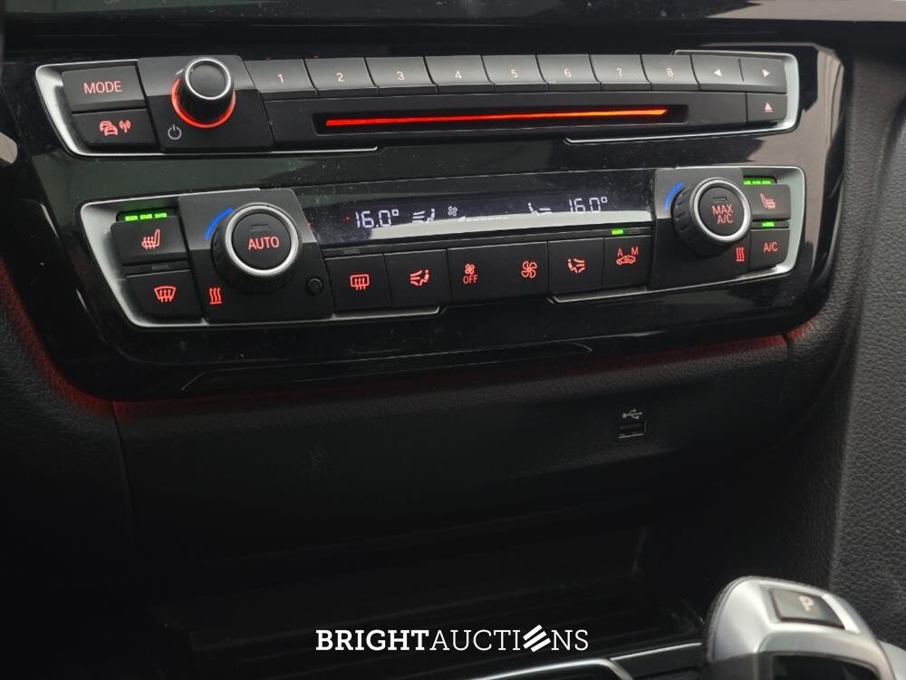 BMW 320i Gran Turismo Centennial High Executive 184pk 2017 (Origineel-NL) 3-Serie, KZ-766-P