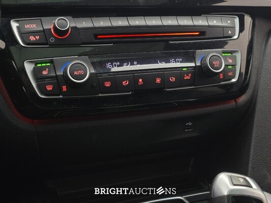 BMW 320i Gran Turismo Centennial High Executive 184pk 2017 (Origineel-NL) 3-Serie, KZ-766-P
