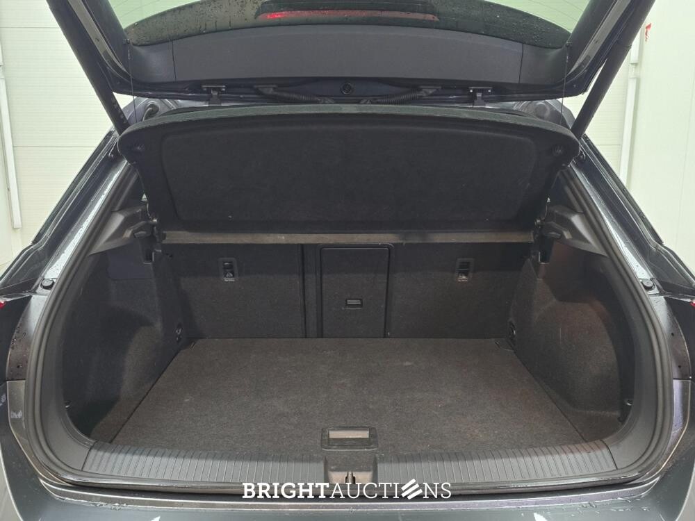 Volkswagen T-Roc R-Line 1.5 TSI 150pk 2024, HFL-92-R