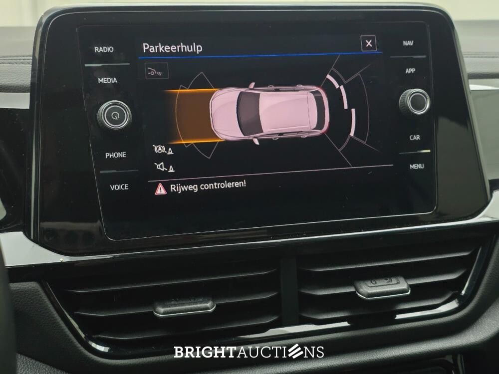 Volkswagen T-Roc R-Line 1.5 TSI 150pk 2024, HFL-92-R