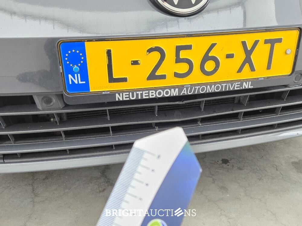 Volkswagen Golf eTSI Life Business 1.0 110pk 2021 (Origineel-NL), L-256-XT
