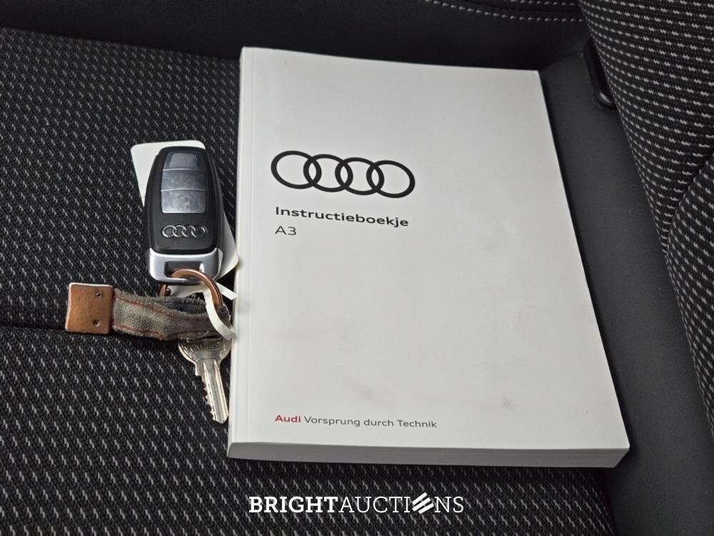 Audi A3 Limousine 30 S edition TFSI 110pk 2021 (Origineel-NL), K-517-RF