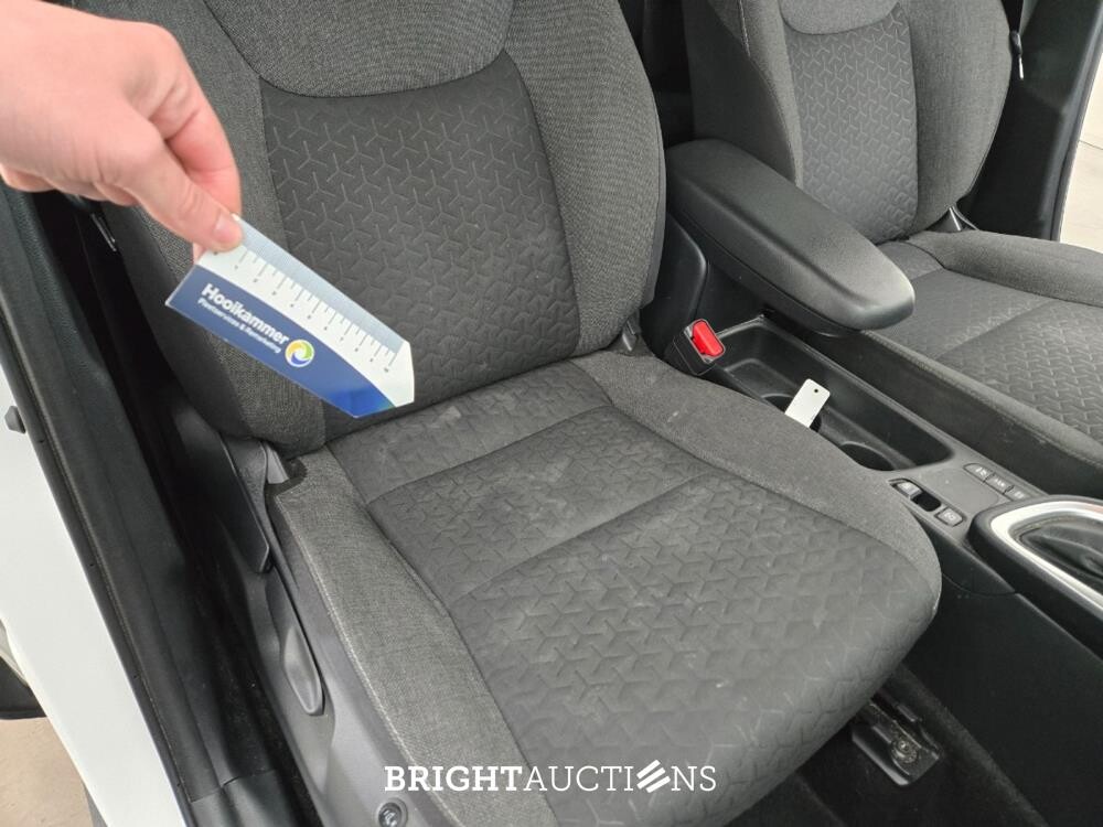 Toyota Yaris Cross Hybrid Dynamic 1.5 173pk 2022 (Origineel-NL), R-346-PL
