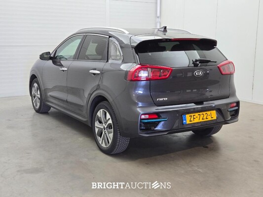 Kia Niro ExecutiveLine 64 kWh 204pk 2019 (Origineel-NL), ZF-722-L