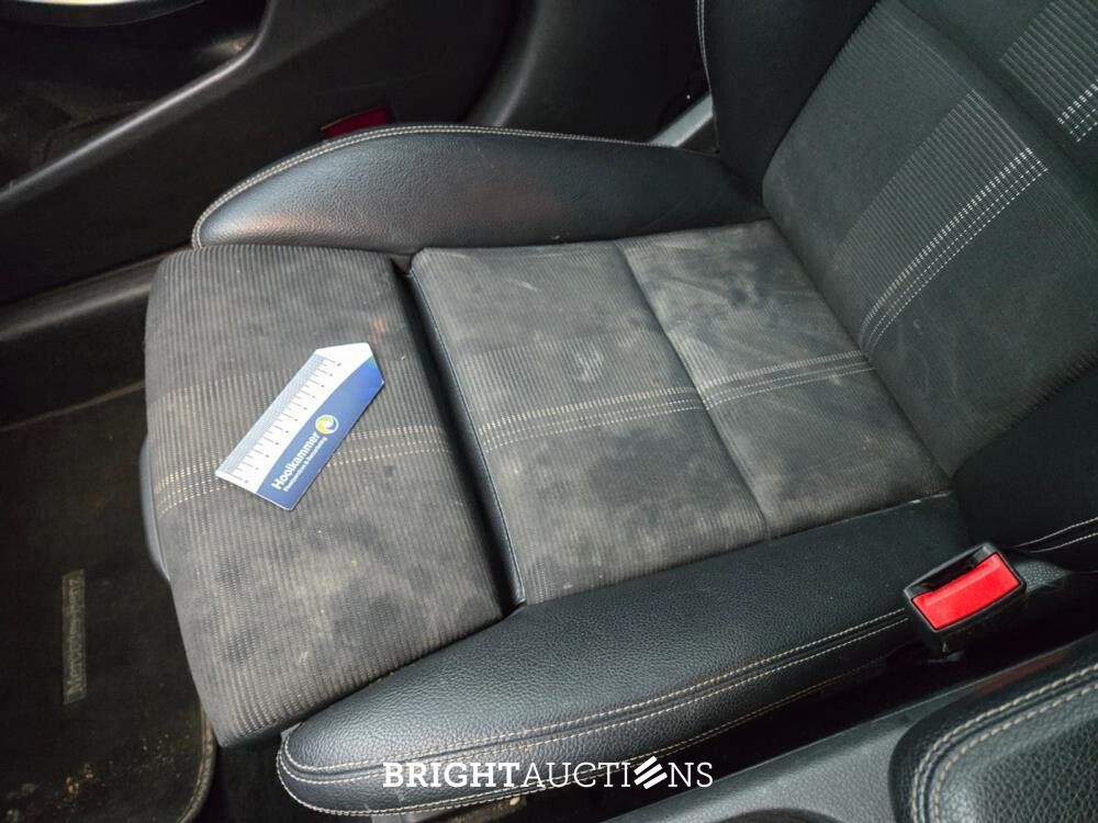 Mercedes-Benz CLA180 d Lease Edition Ambition 109pk 2016 (Origineel-NL) CLA-Klasse, KG-504-P