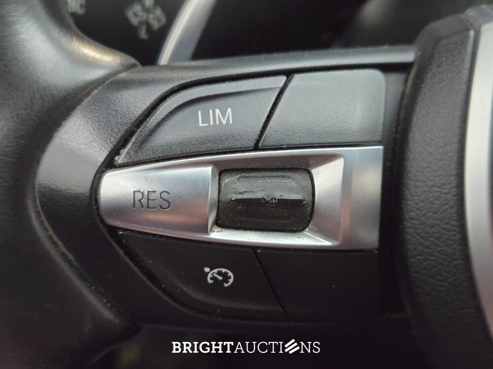 BMW 520i Executive 184pk 2014 (Origineel-NL) 5-Serie, 9-XDD-32