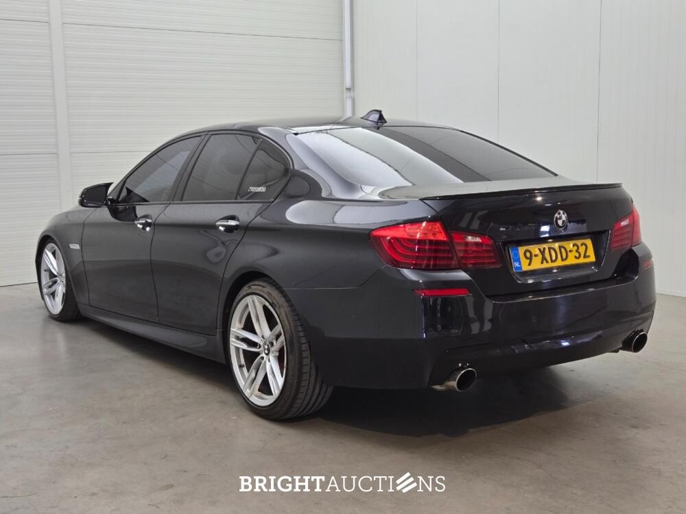 BMW 520i Executive 184pk 2014 (Origineel-NL) 5-Serie, 9-XDD-32