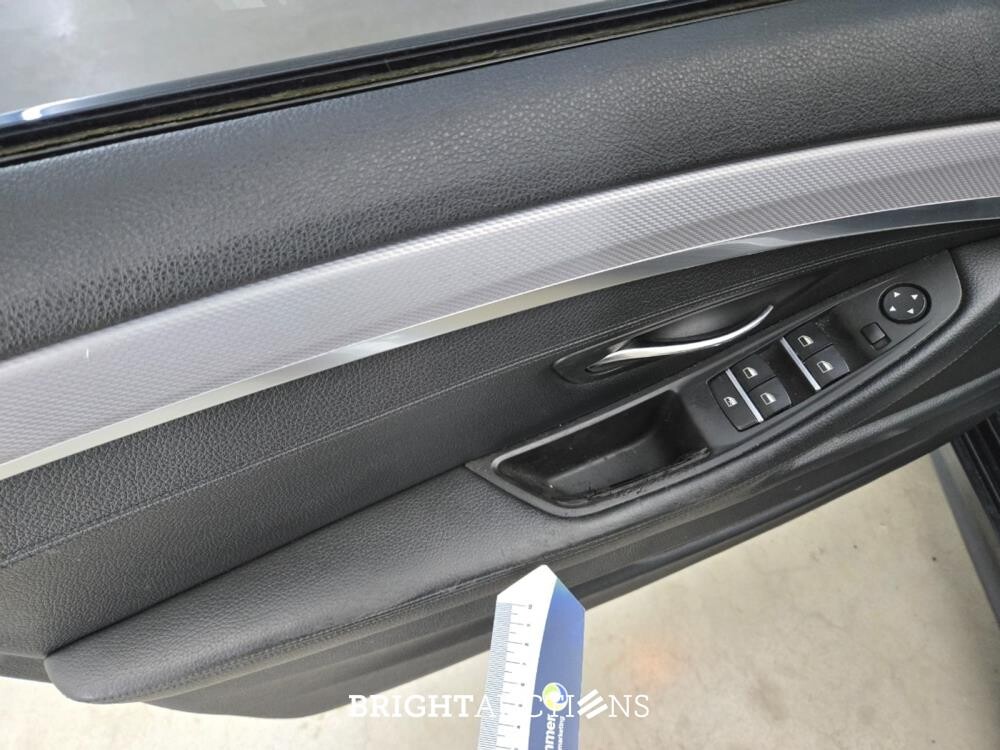 BMW 520i Executive 184pk 2014 (Origineel-NL) 5-Serie, 9-XDD-32