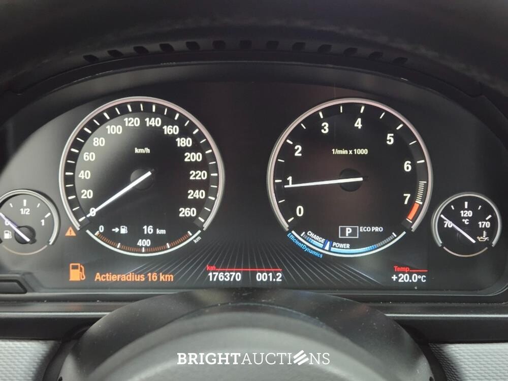 BMW 520i Executive 184pk 2014 (Origineel-NL) 5-Serie, 9-XDD-32