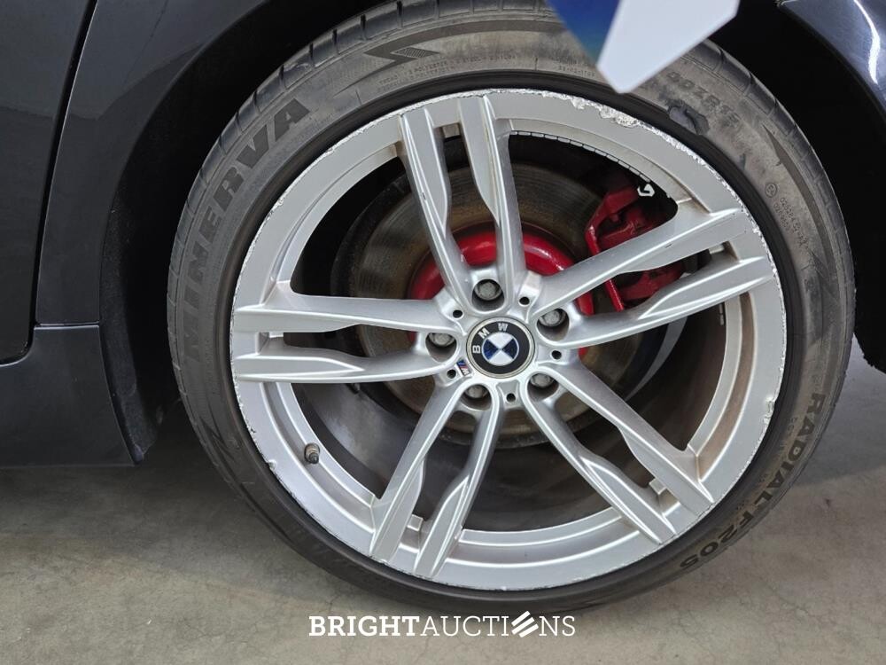 BMW 520i Executive 184pk 2014 (Origineel-NL) 5-Serie, 9-XDD-32
