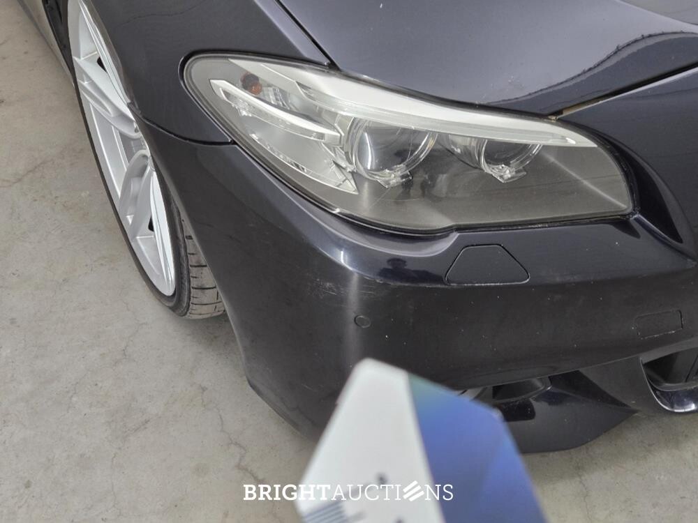 BMW 520i Executive 184pk 2014 (Origineel-NL) 5-Serie, 9-XDD-32