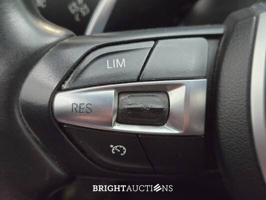 BMW 520i Executive 184pk 2014 (Origineel-NL) 5-Serie, 9-XDD-32