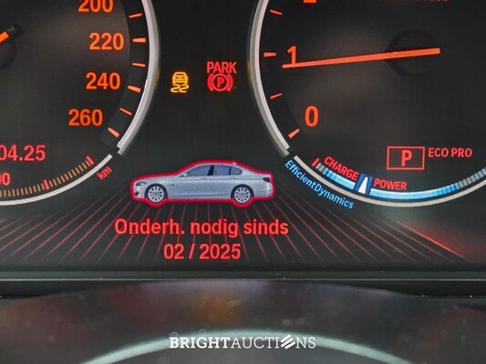 BMW 520i Executive 184pk 2014 (Origineel-NL) 5-Serie, 9-XDD-32