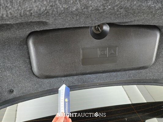 BMW 520i Executive 184pk 2014 (Origineel-NL) 5-Serie, 9-XDD-32