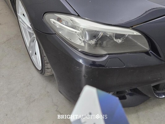 BMW 520i Executive 184pk 2014 (Origineel-NL) 5-Serie, 9-XDD-32