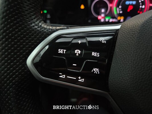 Volkswagen Golf eHybrid GTE 1.4 258pk 2021, T-606-FV