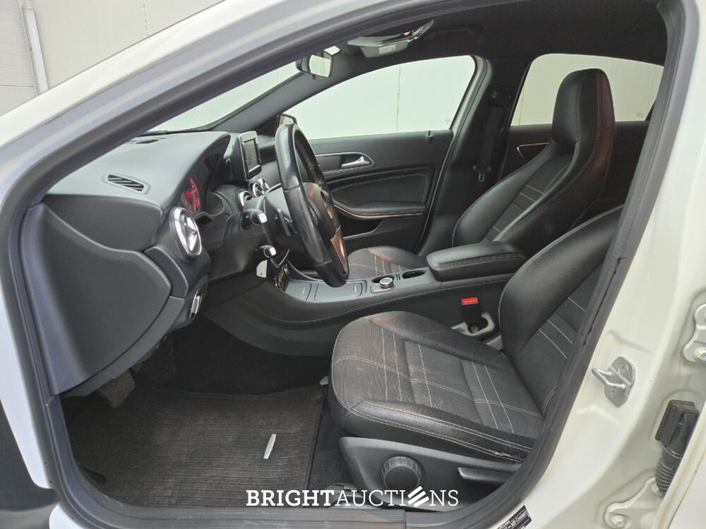 Mercedes-Benz A180 Ambition 122pk 2013 A-klasse, L-486-DL