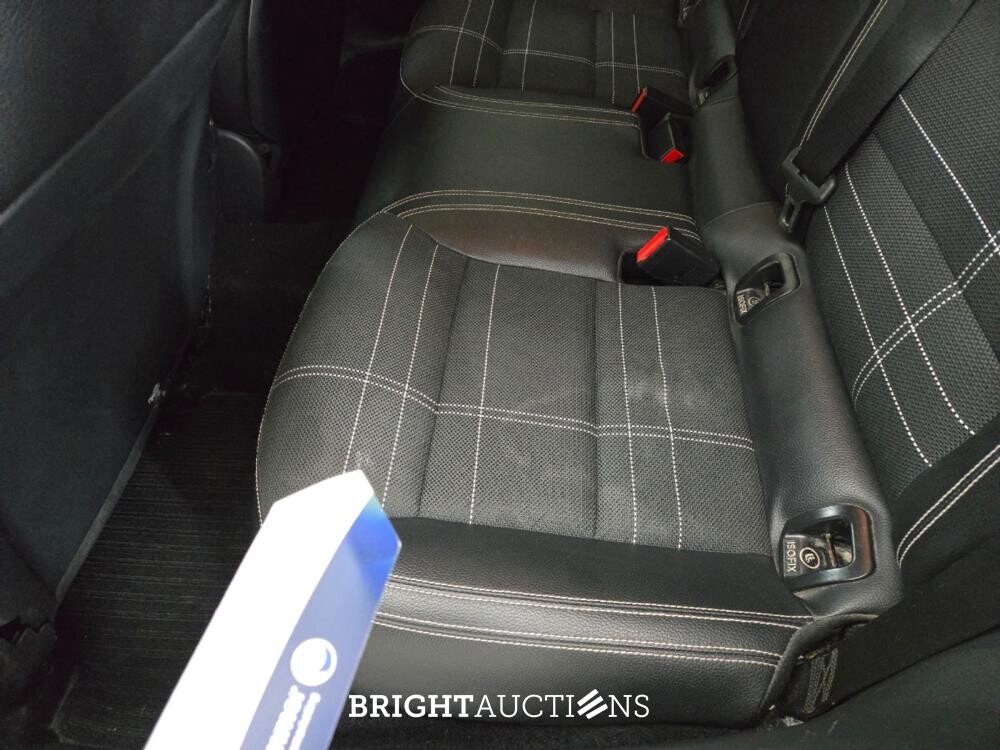 Mercedes-Benz A180 Ambition 122pk 2013 A-klasse, L-486-DL