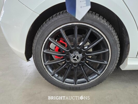 Mercedes-Benz A180 Ambition 122pk 2013 A-klasse, L-486-DL